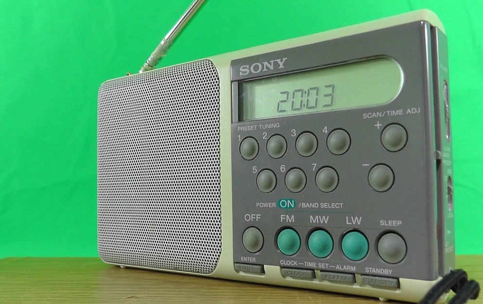 Für den Anfang reicht meist ein herkömmliches Radio mit Aufnahmefunktion als EVP Gerät.